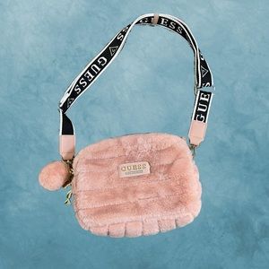 GUESS TEDDY FAUX FUR PINK PURSE